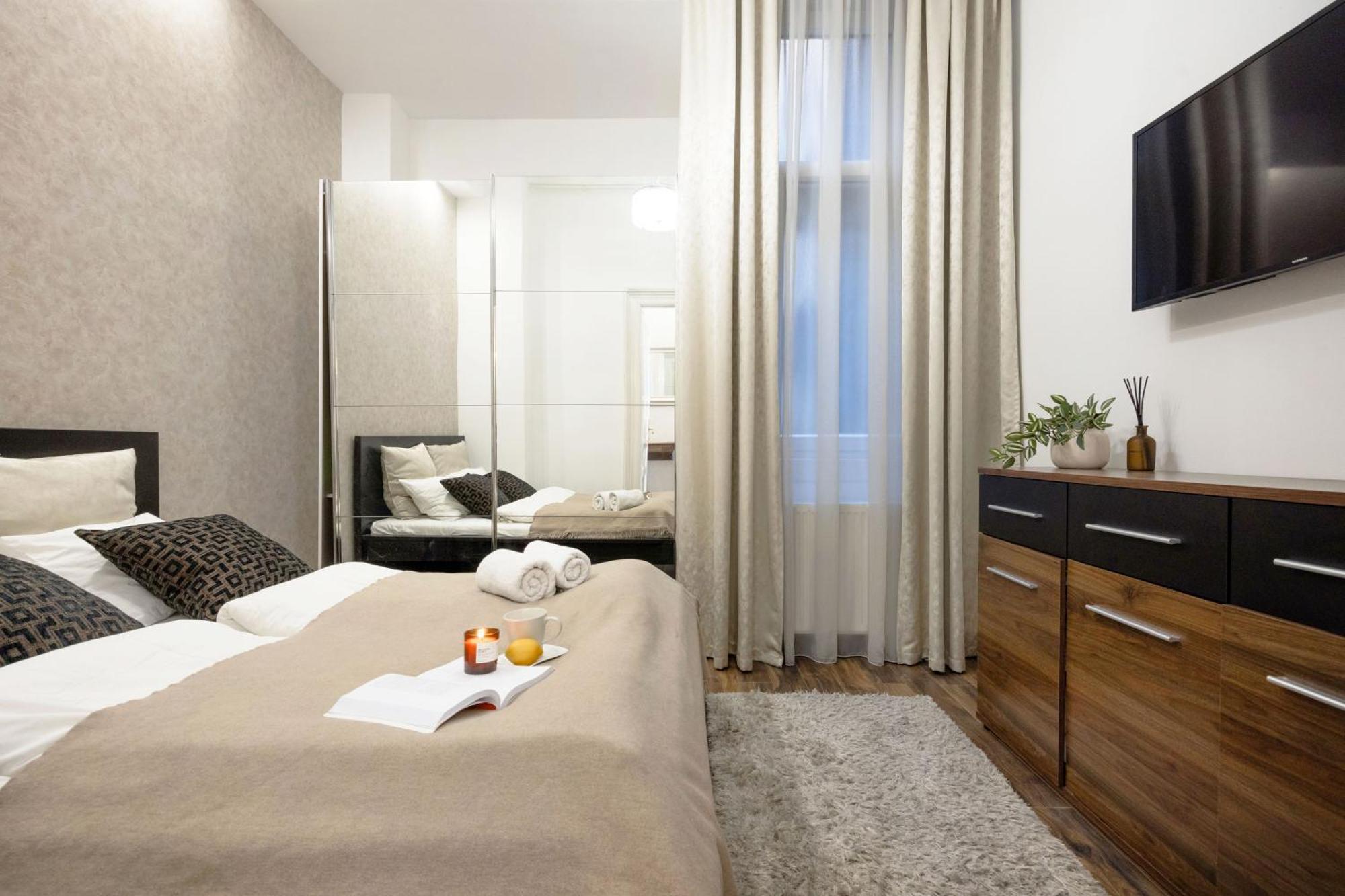 Discover Your Budapest Retreat-Walk To Parliament Luaran gambar